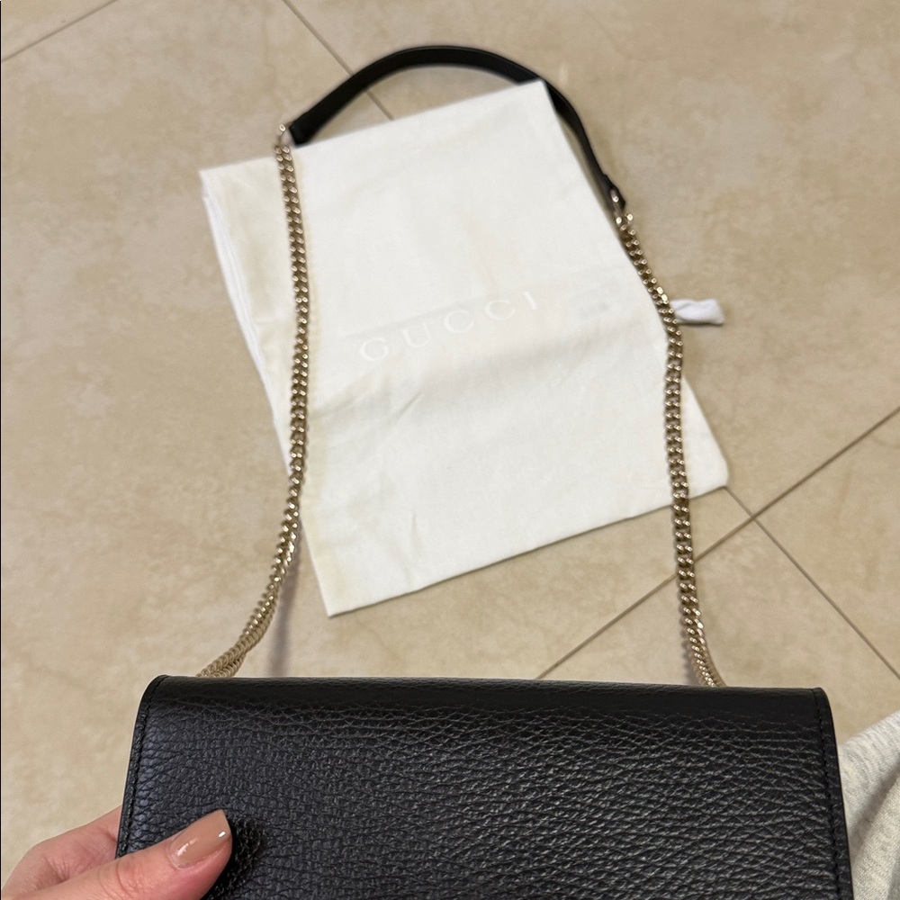 Gucci Crossbody Bag - Picture 13 of 17